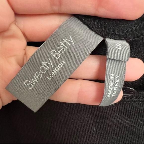 Sweaty Betty Black Oversized Sweater Sz S Athleisure Capsule Workout Sporty - Picture 4 of 6